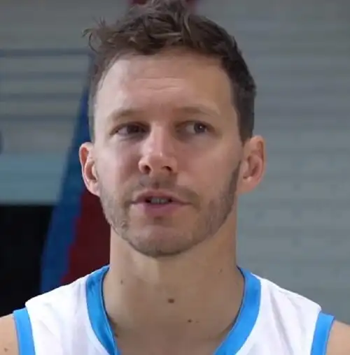 Travis Diener fa l’occhiolino a Sassari