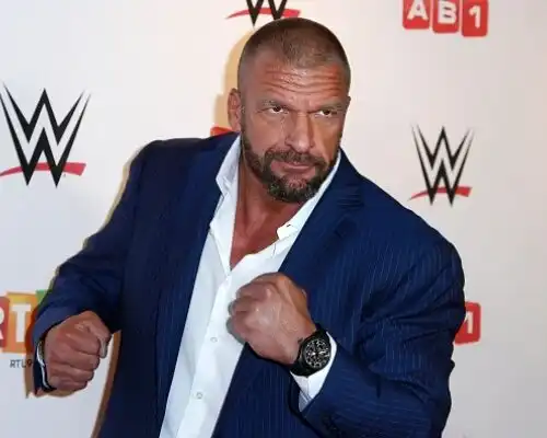 WWE, spettacolare ritorno di Triple H