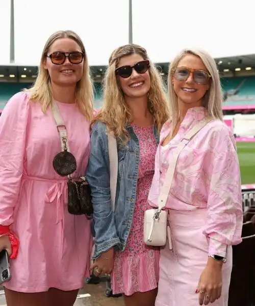 Tutti in rosa: le bellissime immagini dello spettacolo a Sydney