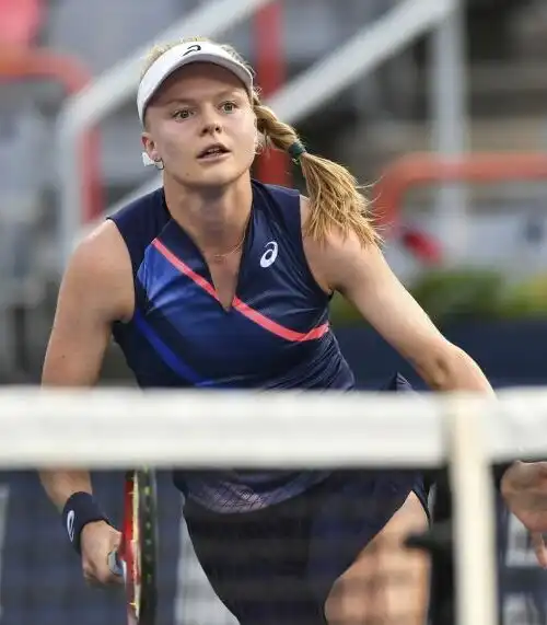 Tutto il fascino di Harriet Dart, la bellissima tennista britannica. Le foto