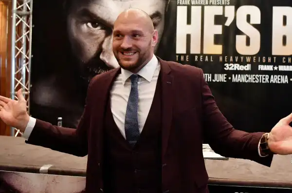 Boxe, Tyson Fury fa il tifo per Anthony Joshua