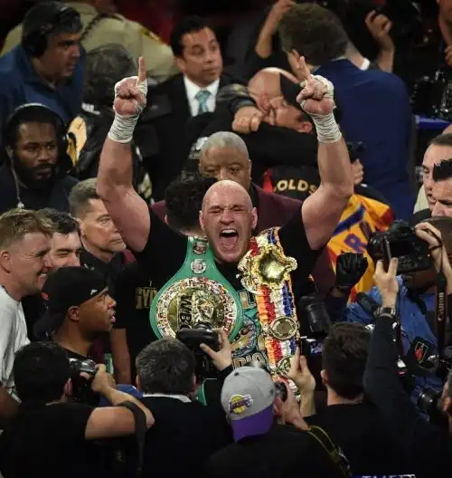 Tyson Fury conquista la cintura Wbc