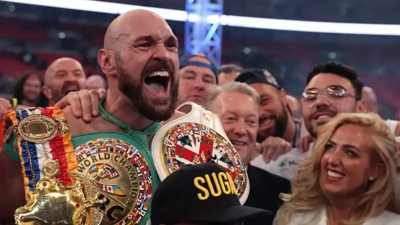 Boxe: Tyson Fury vince e si prepara per la spiaggia