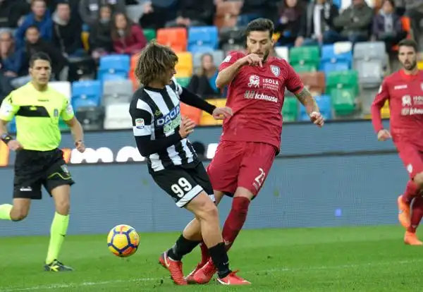 Joao Pedro firma il colpaccio dei sardi al Friuli.