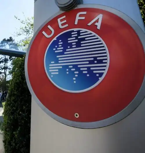 L’Uefa tende la mano alla Figc