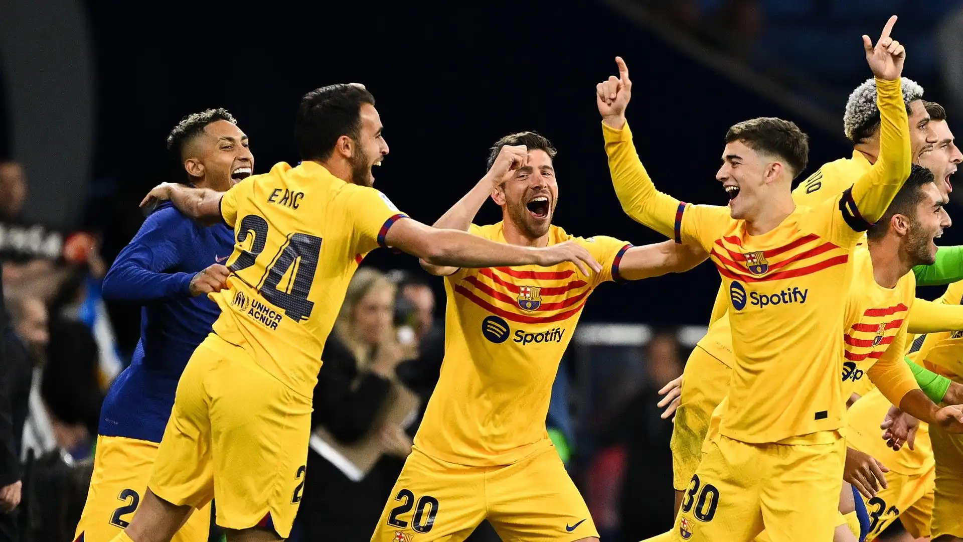 Un difensore del Barcellona potrebbe tornare in Premier League. Foto