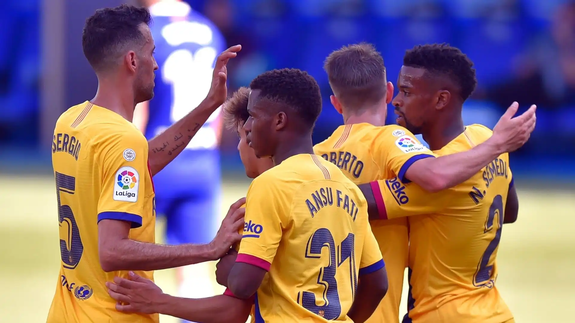 Un ex Barcellona per la Roma: le immagini
