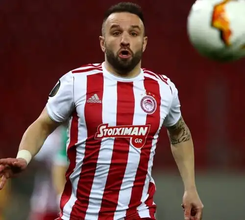 L’Olympiacos si tiene stretto Valbuena