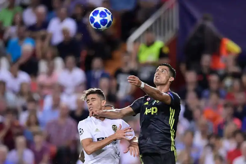 Prezioso 2-0 per i bianconeri grazie a una doppietta su rigore di Pjanic, giallorossi mai in partita al Bernabeu e sconfitti 3-0.