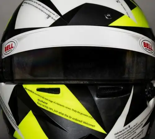 Valentino Rossi e le foto con il nuovo casco: subito amore