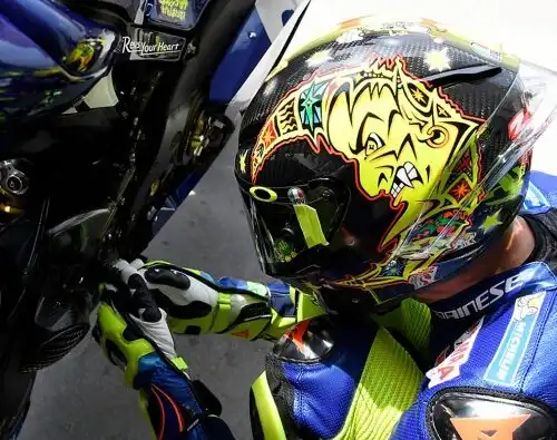 Valentino Rossi torna indietro di 21 anni