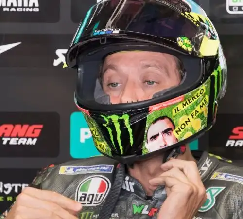 Valentino Rossi, un altro centauro in pellegrinaggio a Tavullia