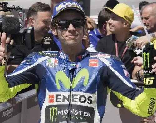 Papà Rossi: “Pole è un pugno agli avversari”