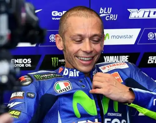Valentino Rossi trattiene il respiro