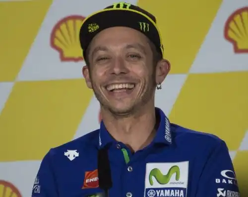 Valentino Rossi non lascia, anzi raddoppia