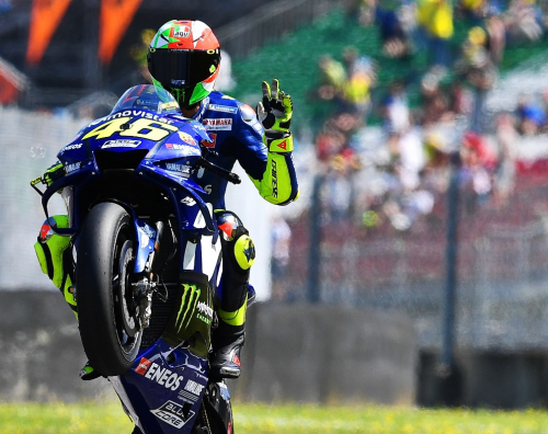 Immenso Valentino Rossi: è pole al Mugello
