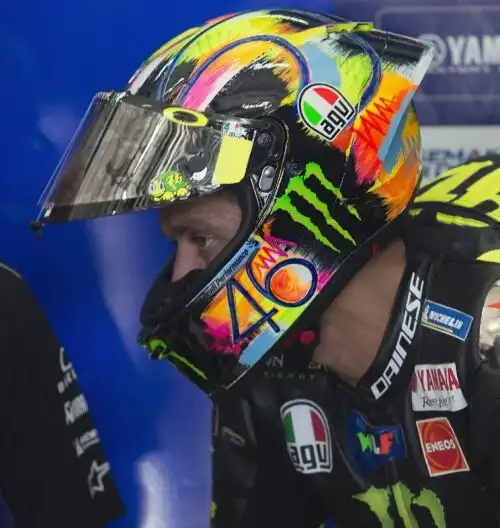 Valentino Rossi spiega l’intoppo all’ultimo giro