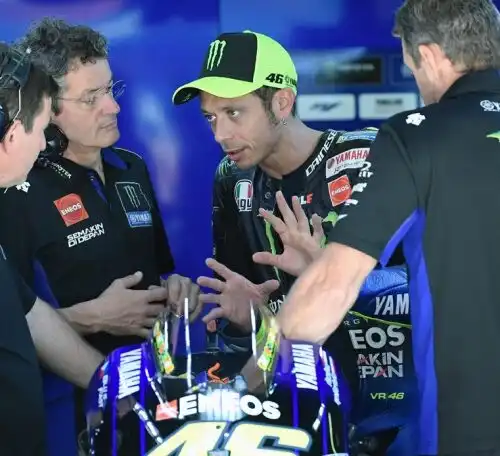 La Yamaha mette pressione a Valentino Rossi