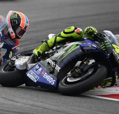 Viñales primo a Sepang, Dovizioso batte Valentino Rossi