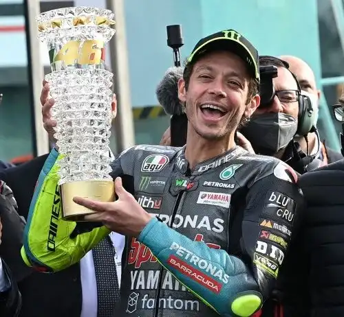 Valentino Rossi, addio con il sorriso: “Ho fatto anche una gara decente”