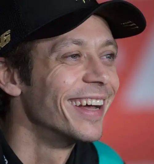 Valentino Rossi chiude le prequalifiche a Imola con un sorriso