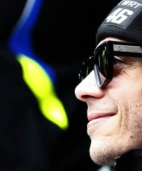 Valentino Rossi e il suo primo podio nel Gt World Challenge. Le foto
