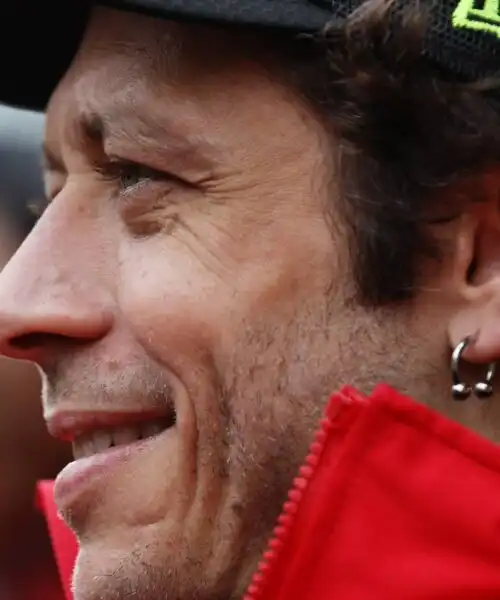 Valentino Rossi, cambia il programma: suggestiva gara in arrivo