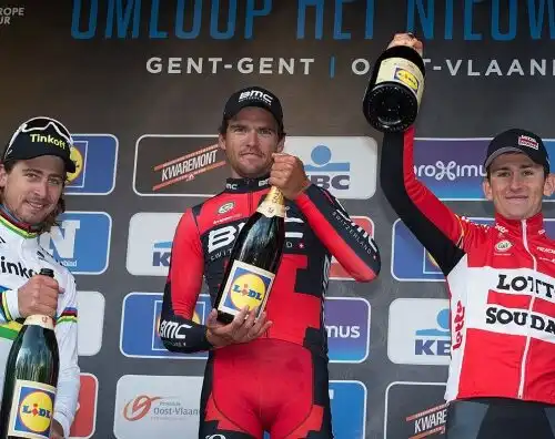 Tirreno: trionfa Van Avermaet