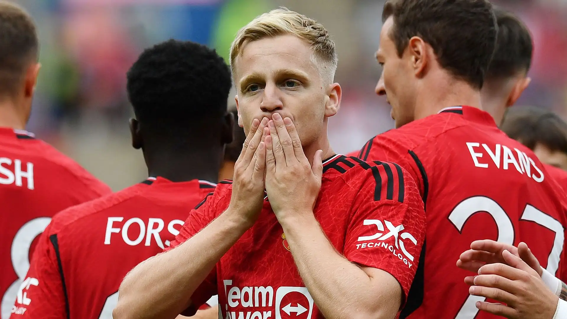 Per Donny van de Beek sarà difficile rifiutare un club come il Barcellona
