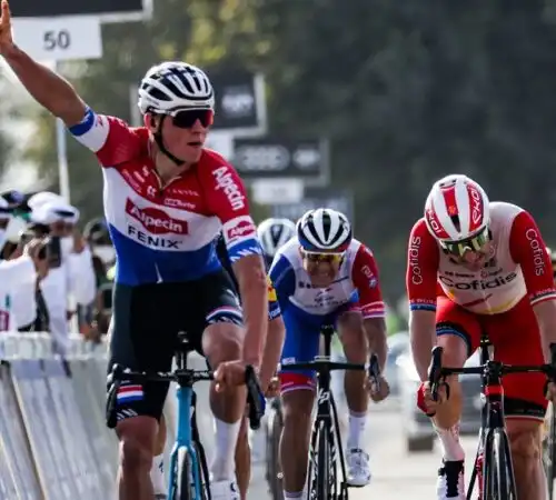 Van der Poel felice per il primo guizzo