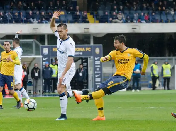 Gli orobici, straripanti, stendono per 5-0 l'Hellas.