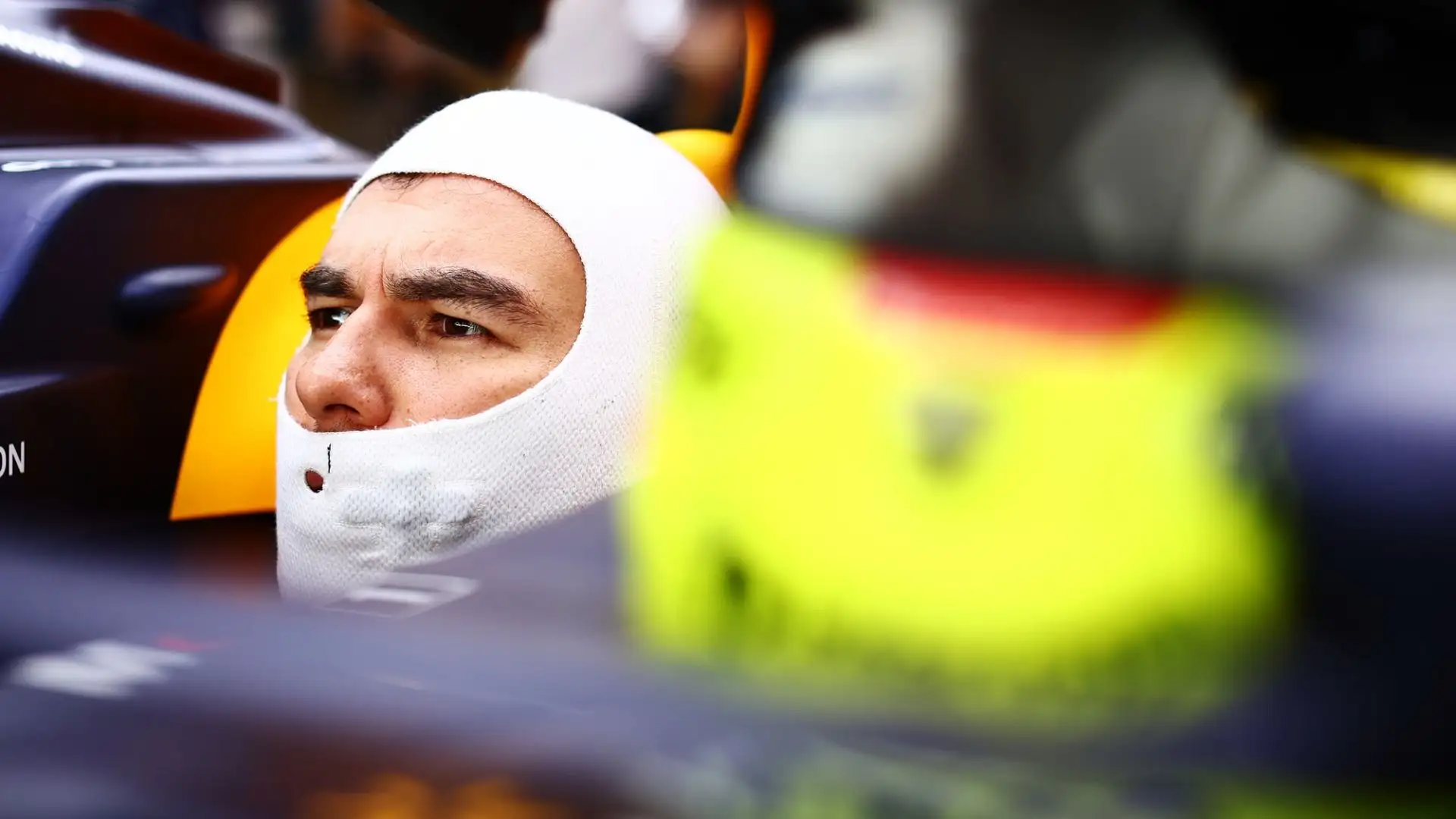 Secondo Horner, Perez ha la chance di ottenere sorprendentemente il rinnovo del contratto anche per il 2025: "Sta a lui convincerci"