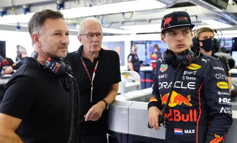 Red Bull, da Horner chiara replica al clan Verstappen