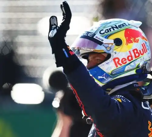 F1, Max Verstappen fa la pole in Austria: beffato Charles Leclerc