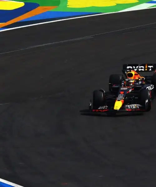 F1, GP Messico: Max Verstappen in pole, Charles Leclerc in difficoltà e 7°