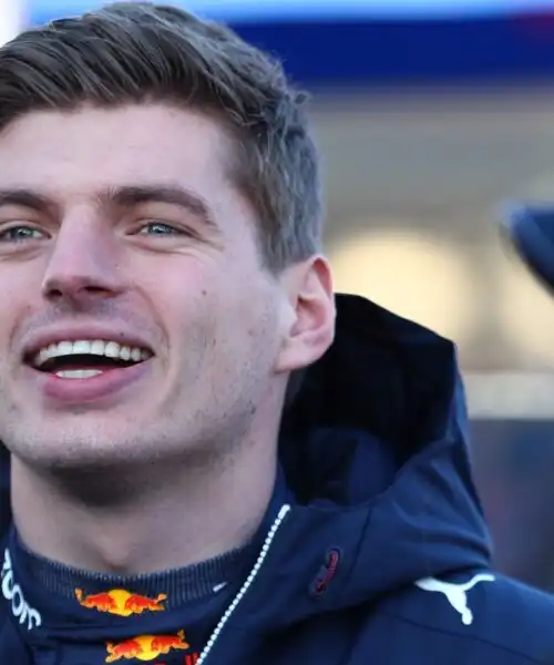 F1, Max Verstappen inaugura la nuova Red Bull in Bahrain