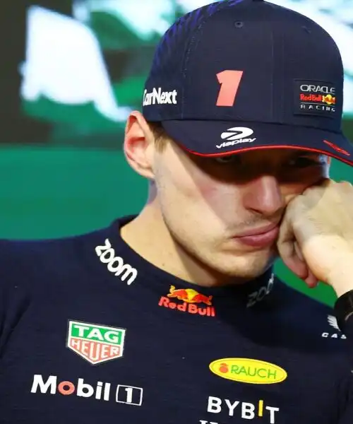 F1, Max Verstappen al veleno con la Red Bull in conferenza stampa