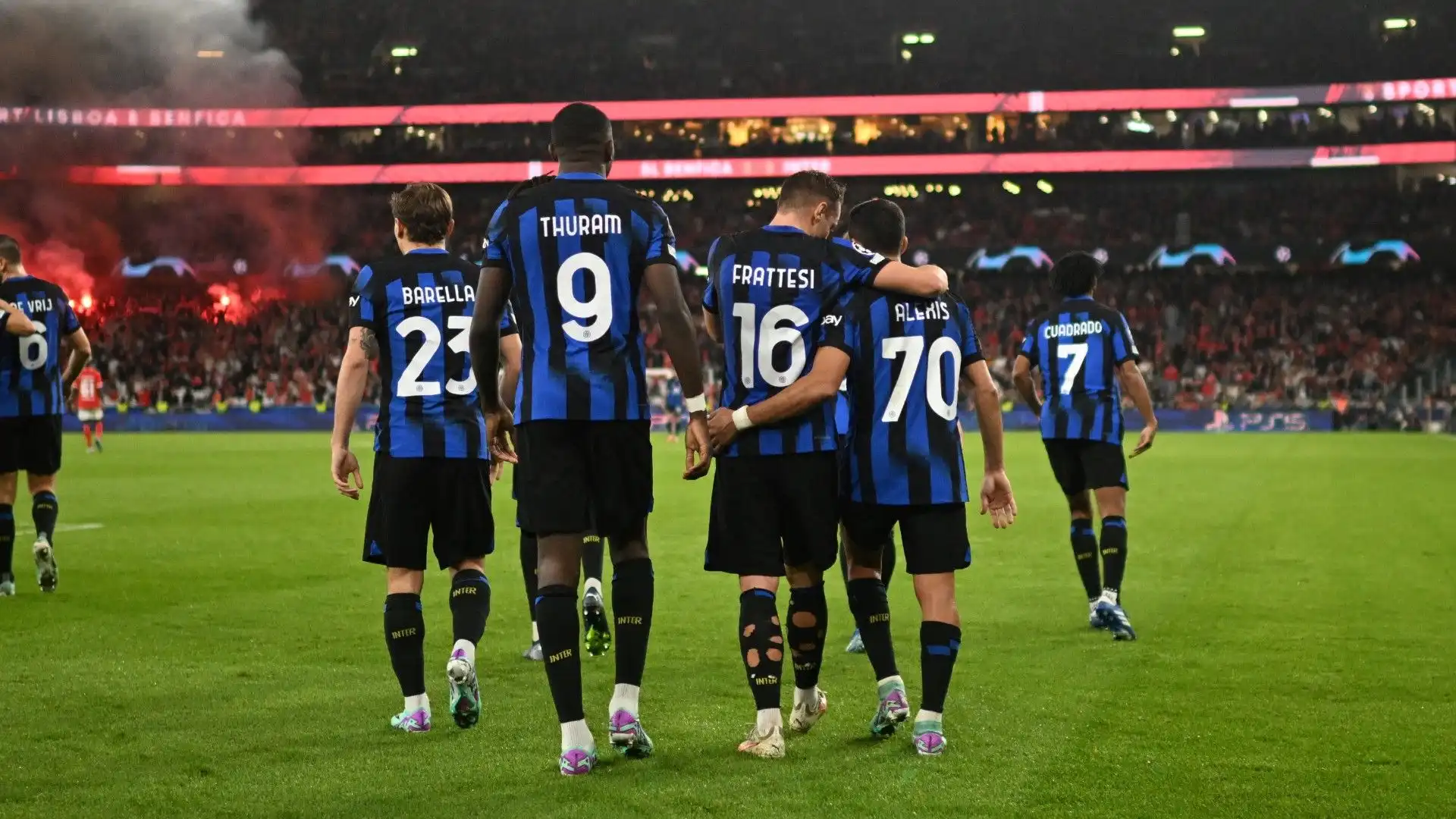 Vertice di mercato all'Inter: sul tavolo una cessione. Foto
