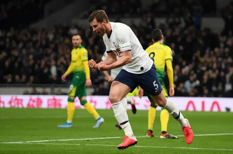 Tottenham, c’è l’asta per Vertonghen