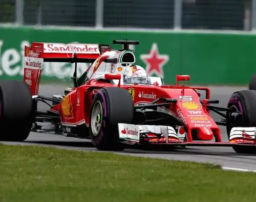 Vettel si mette dietro tutti