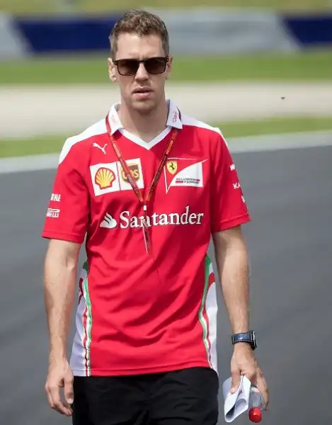 Vettel: “Altri hanno rischiato di più”