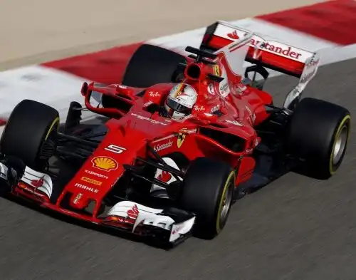 Bahrain: subito Vettel, Kimi ko
