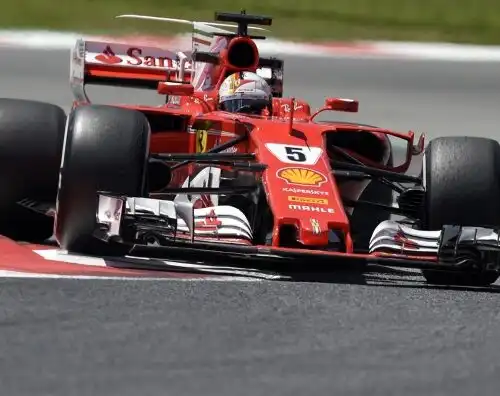 Ruggito Mercedes, ma la nuova Ferrari non molla