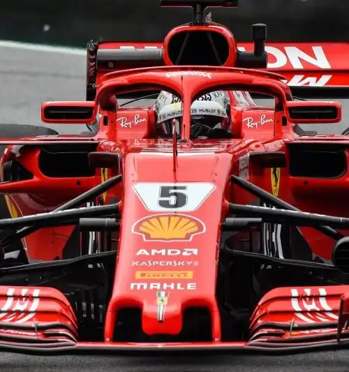 Mercedes davanti: Vettel a pochi millesimi