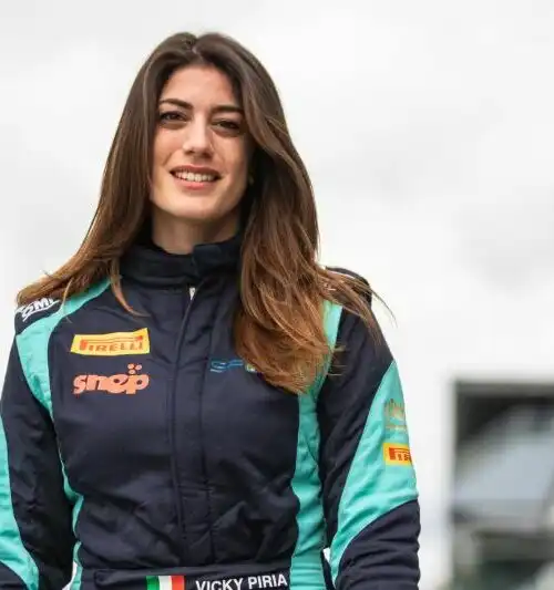 Vicky Piria bella, veloce ed esperta: le foto della pilota