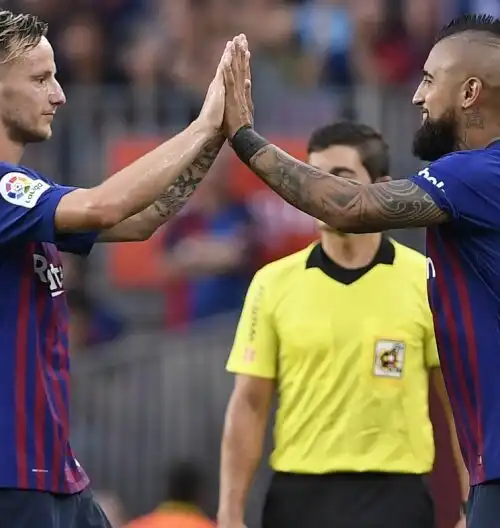 L’Inter sogna Rakitic e Vidal: il messaggio del Barcellona