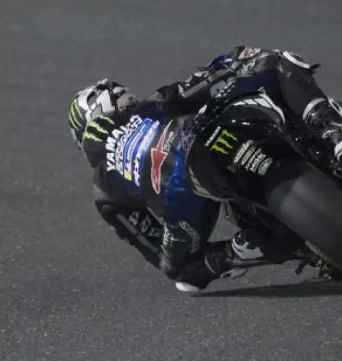 A Losail sfreccia Maverick Viñales