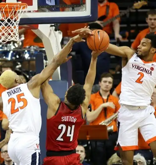 NCAA, Virginia conquista le Final Eight