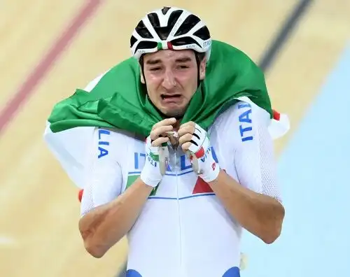 Viviani fa il miracolo: cade e poi vince l’oro!