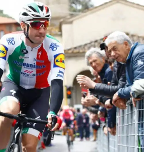 Giro, Viviani vince ma è declassato: in classifica primo Roglic